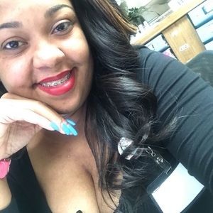 Meet your Posher, Kim